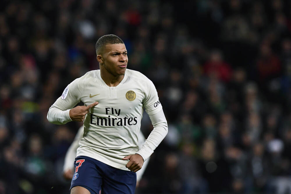 阿斯：拉波尔塔将在12月27日赴迪拜，和亚马尔出席环球足球奖颁奖